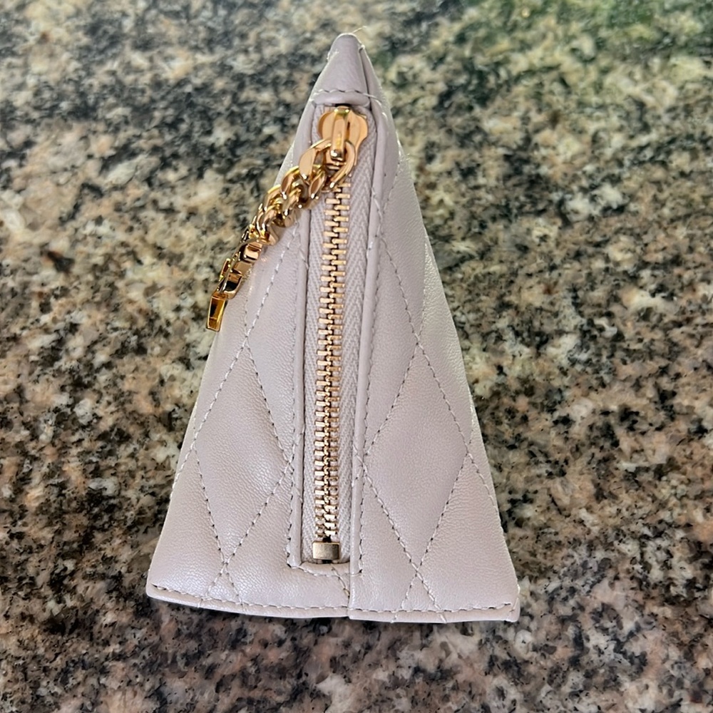 Yves Saint Laurent Berlingo Charm Key Pouch - Picture 3 of 9